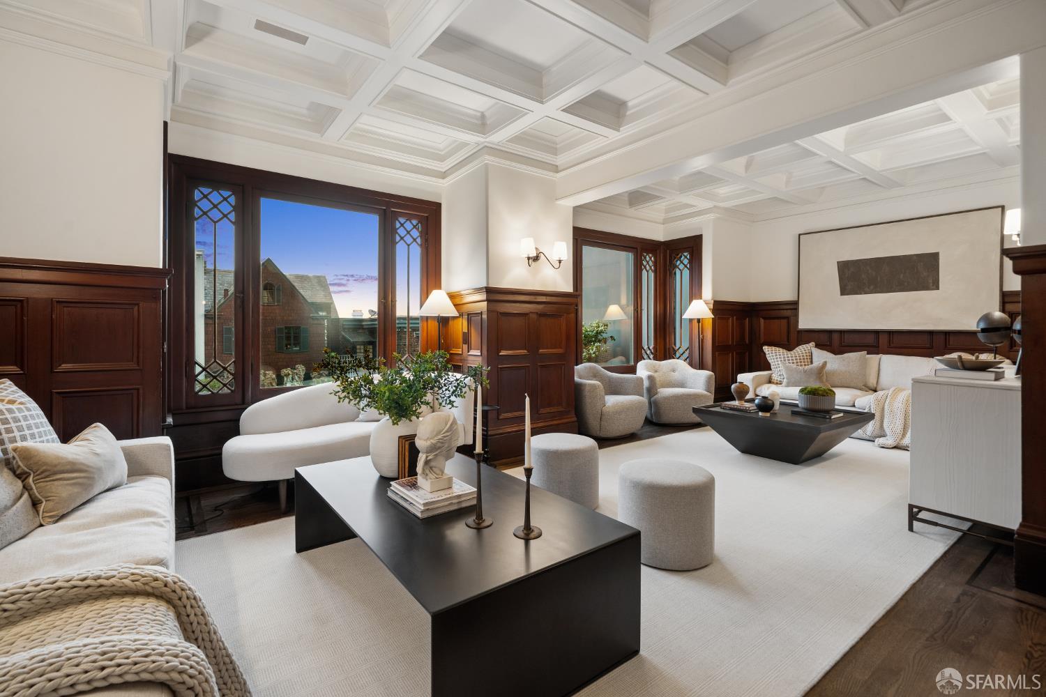 Detail Gallery Image 2 of 78 For 2535 Vallejo St, San Francisco,  CA 94123 - 3 Beds | 3/2 Baths