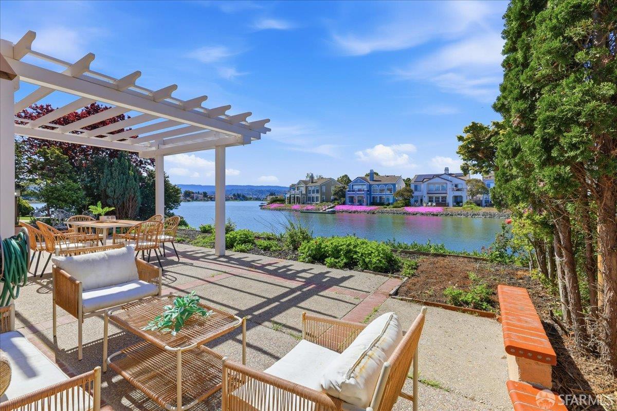 Detail Gallery Image 61 of 79 For 332 Mindanao Dr, Redwood City,  CA 94065 - 3 Beds | 2/1 Baths