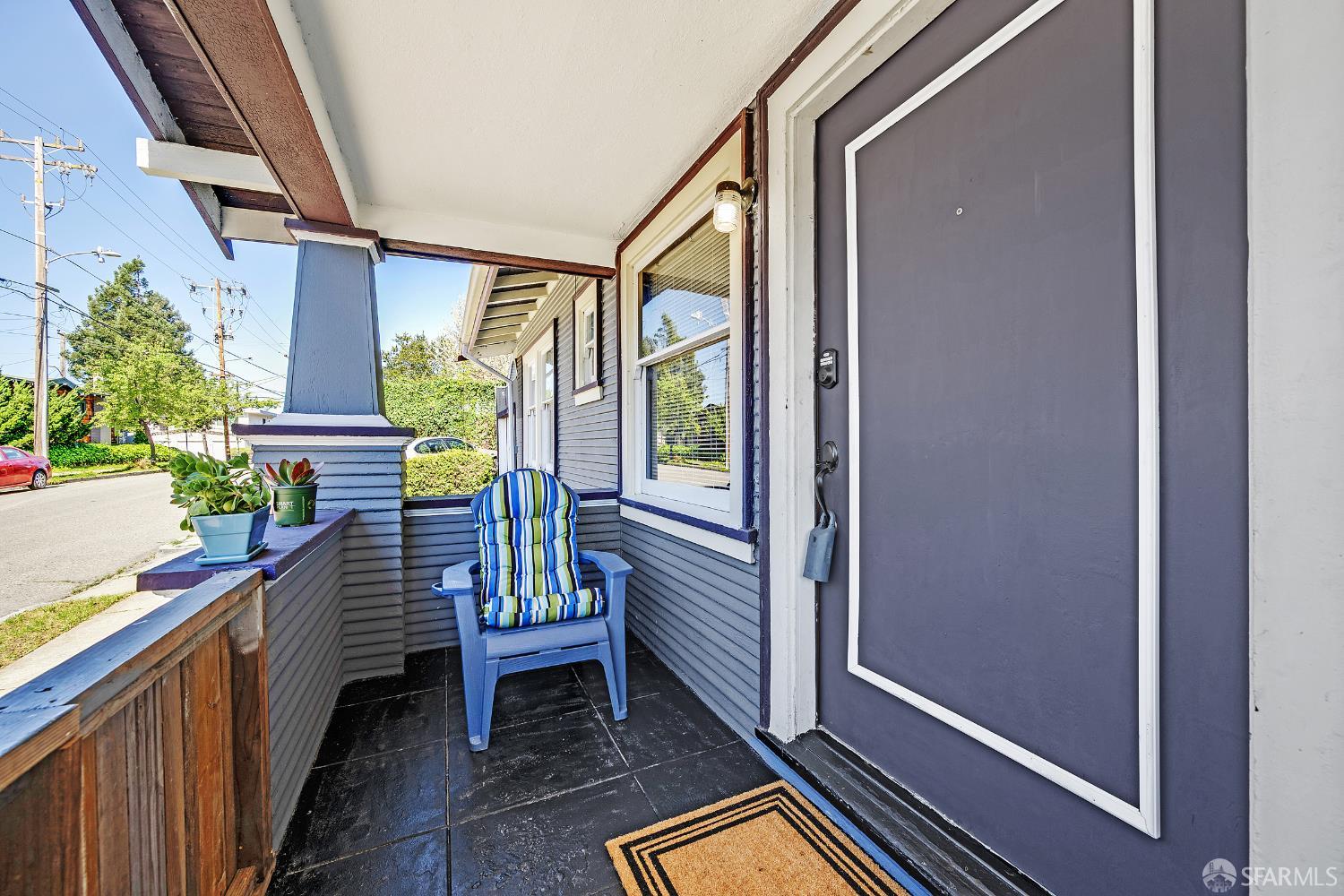 Detail Gallery Image 8 of 29 For 3422 Kansas St, Oakland,  CA 94602 - 3 Beds | 1 Baths