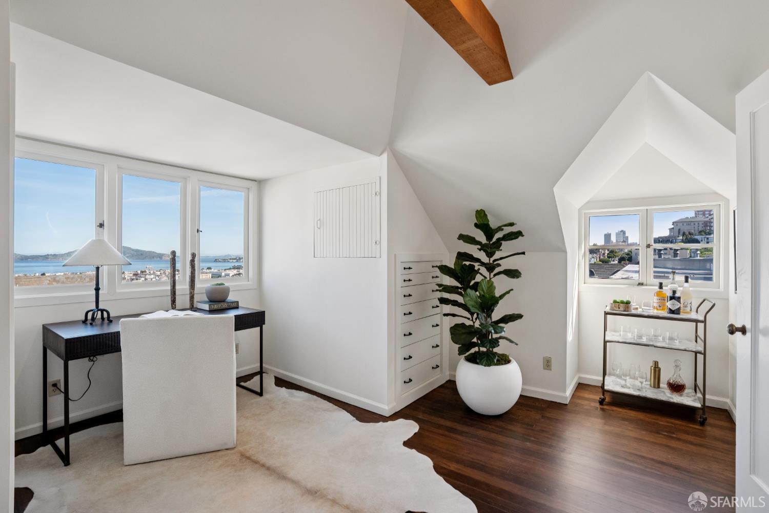 Detail Gallery Image 56 of 78 For 2535 Vallejo St, San Francisco,  CA 94123 - 3 Beds | 3/2 Baths