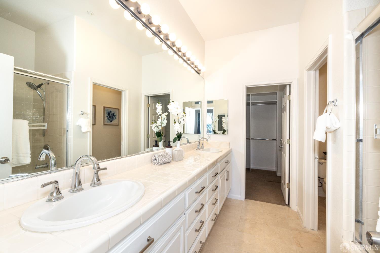 Detail Gallery Image 29 of 61 For 141 Kestrel Ct, Brisbane,  CA 94005 - 2 Beds | 2 Baths