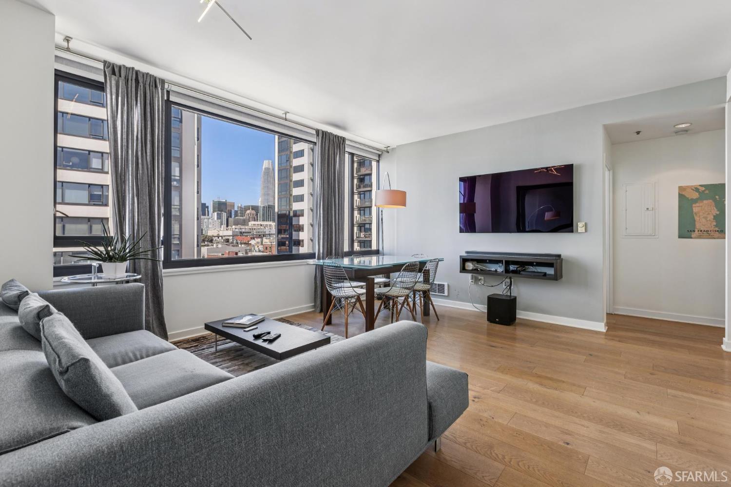 260 King Street # 885