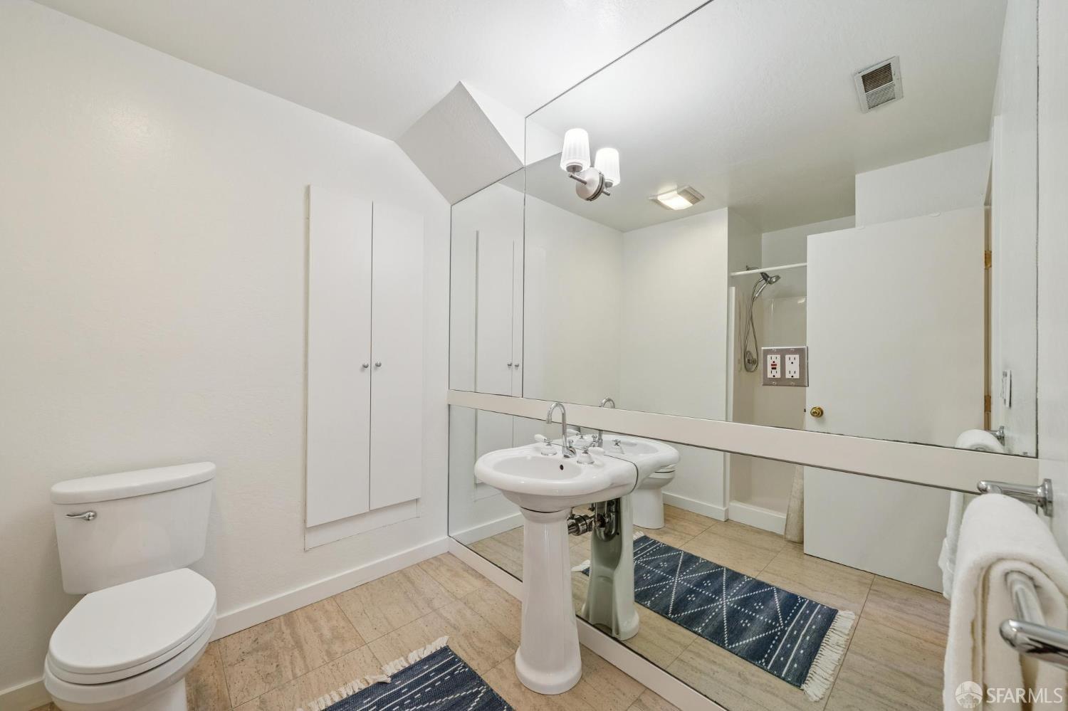 Detail Gallery Image 35 of 54 For 4743 Mountain Blvd, Oakland,  CA 94619 - 4 Beds | 3 Baths