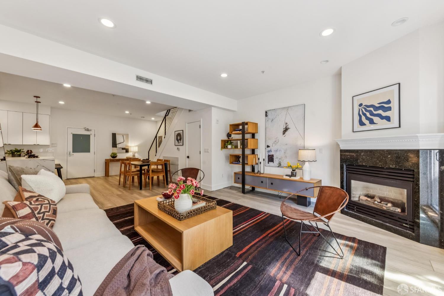 Photo #13: 426100649 Listing: Photo #13