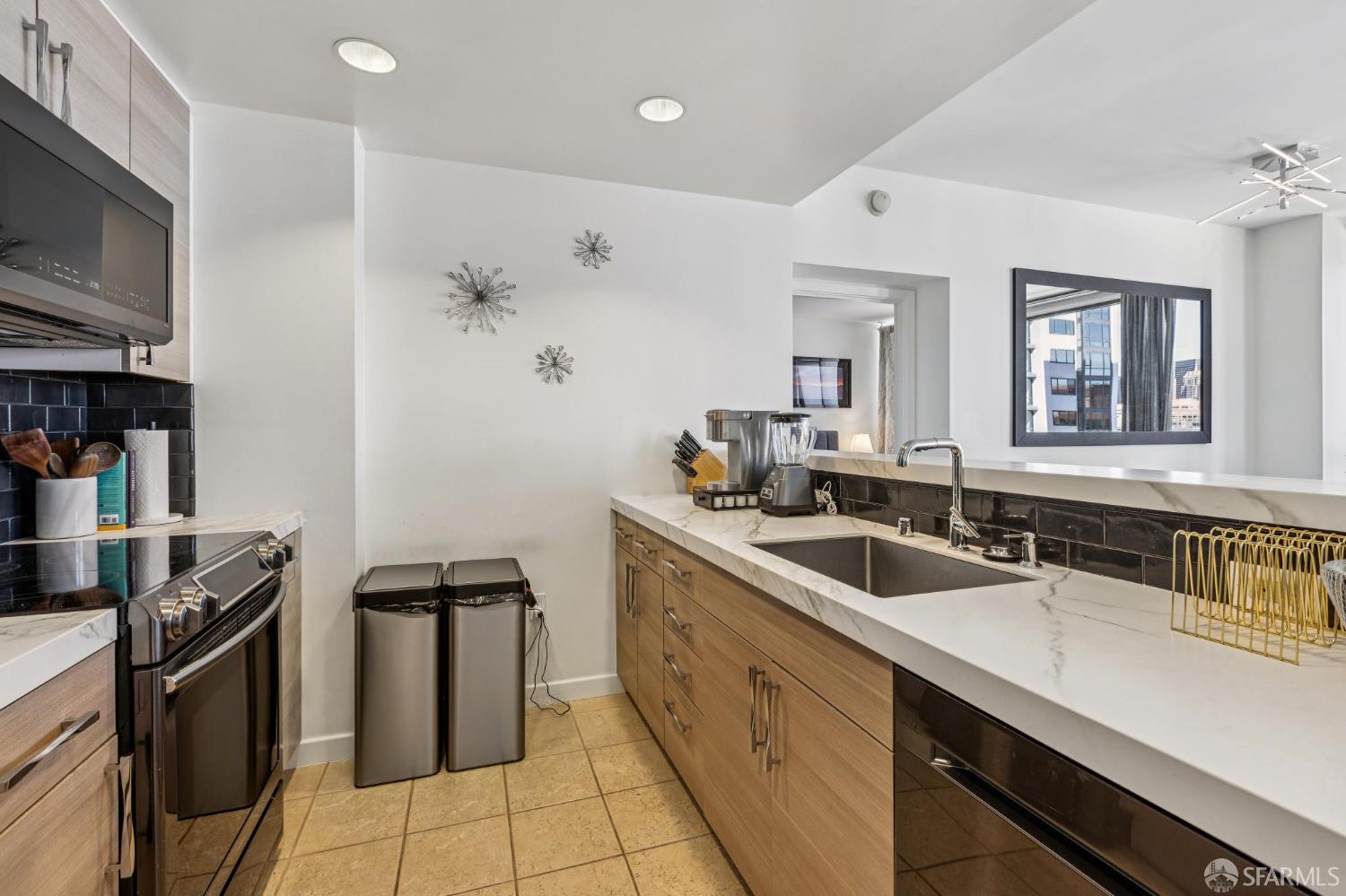 Detail Gallery Image 8 of 32 For 260 King St #885,  San Francisco,  CA 94107 - 2 Beds | 2 Baths
