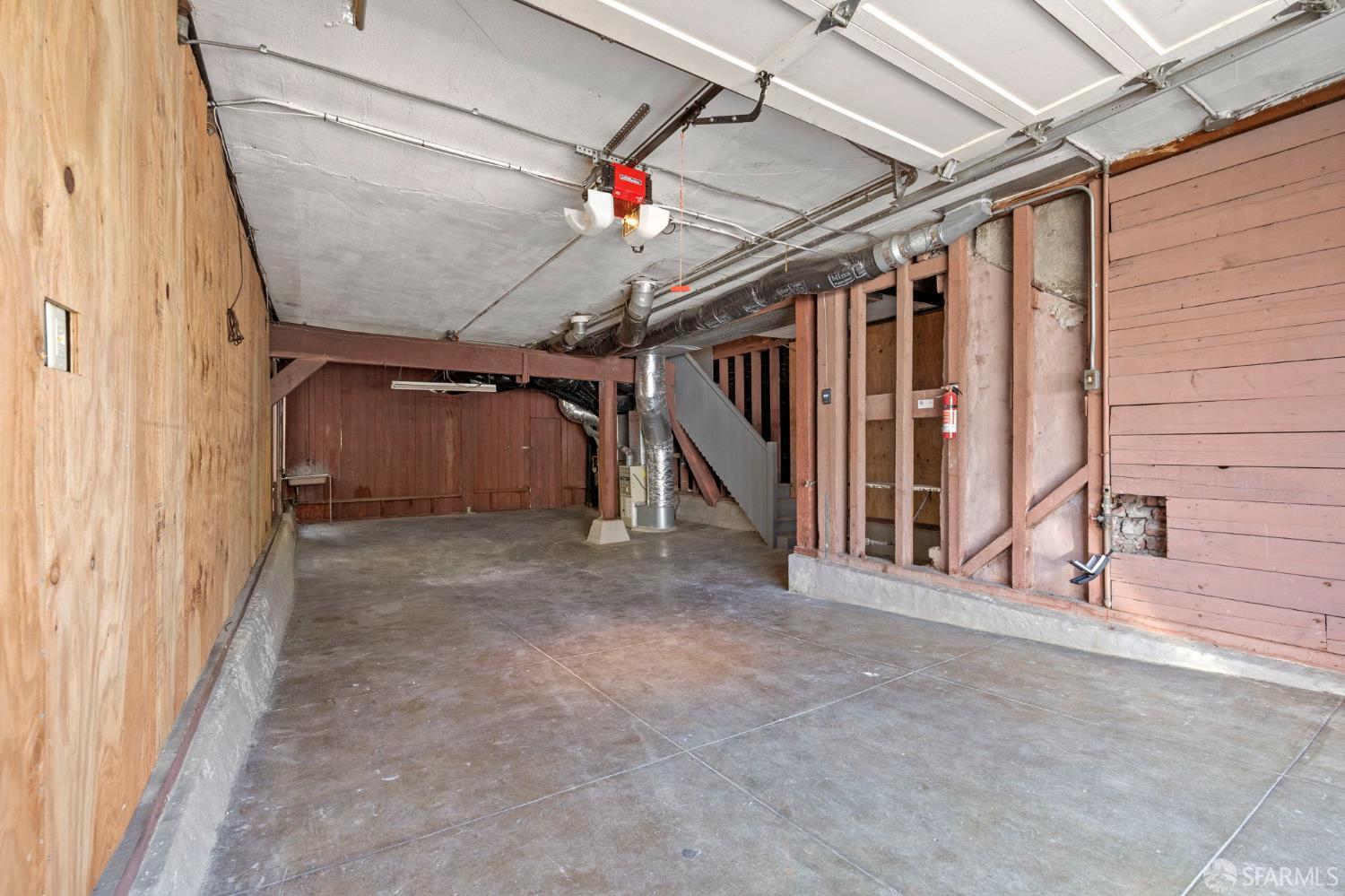 Photo #36: 426112839 Listing: Photo #36