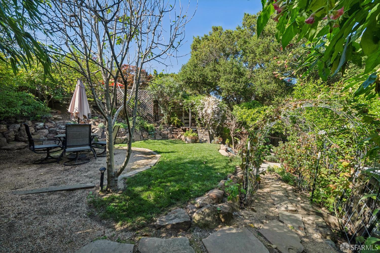 Detail Gallery Image 52 of 54 For 4743 Mountain Blvd, Oakland,  CA 94619 - 4 Beds | 3 Baths