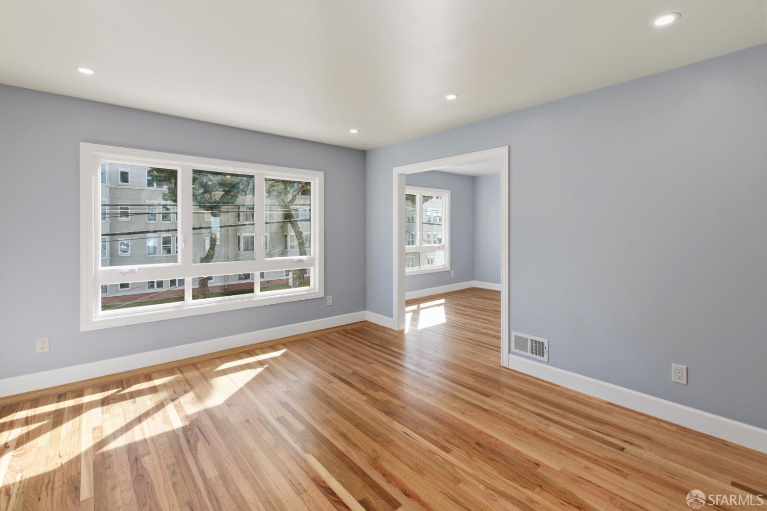 Detail Gallery Image 22 of 42 For 1627 20th Ave, San Francisco,  CA 94122 - – Beds | – Baths