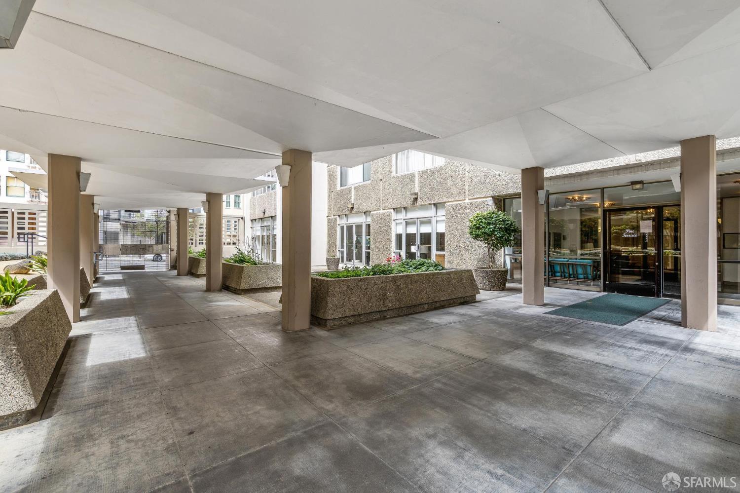 Photo #28: 426113235 Listing: Photo #28