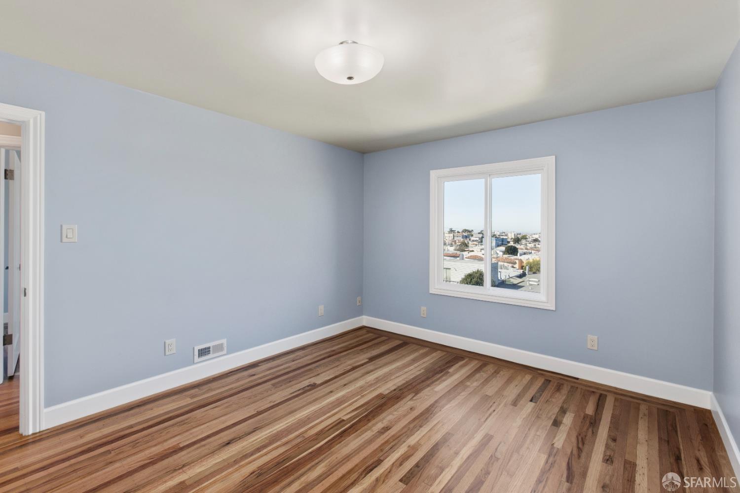 Detail Gallery Image 14 of 42 For 1627 20th Ave, San Francisco,  CA 94122 - – Beds | – Baths