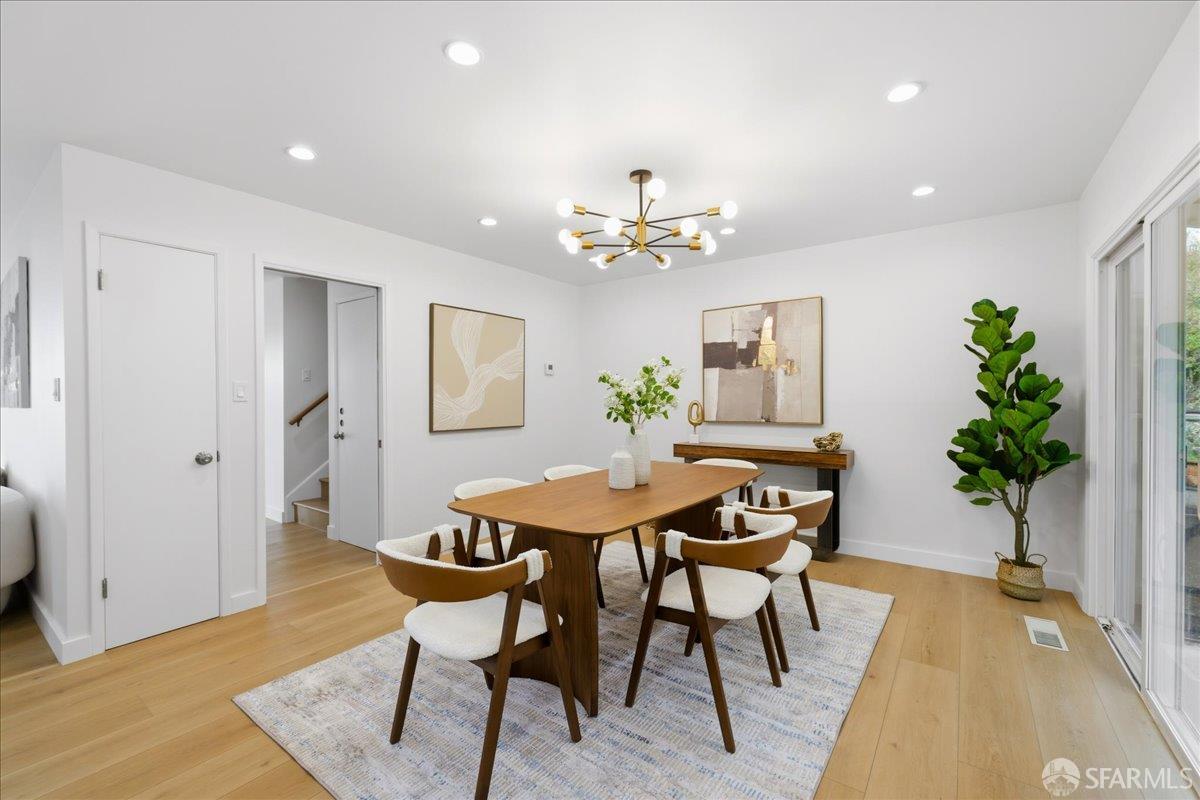 Detail Gallery Image 15 of 46 For 15942 Cambrian Dr, San Leandro,  CA 94578 - 5 Beds | 3 Baths