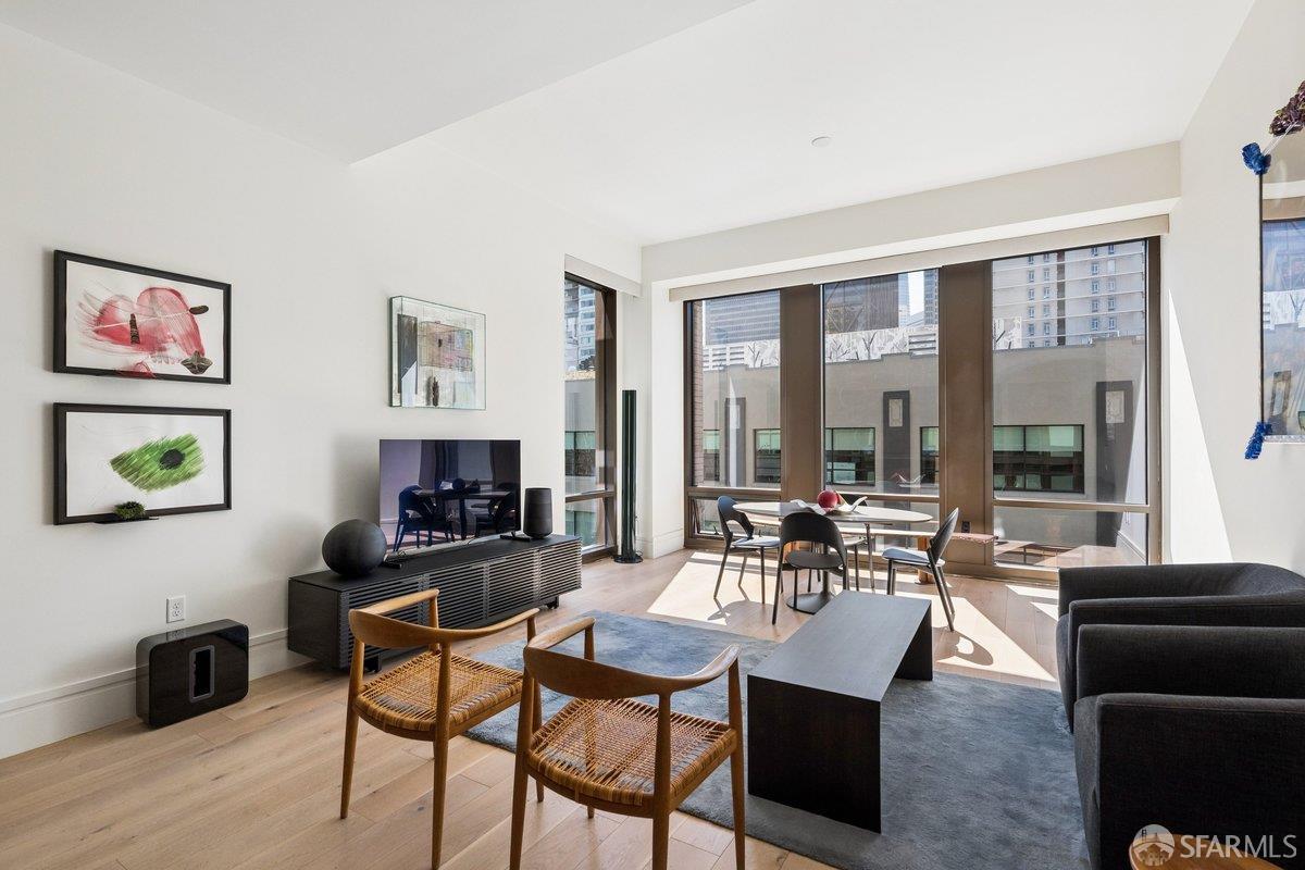 Photo #2: 426113307 Listing: Photo #2