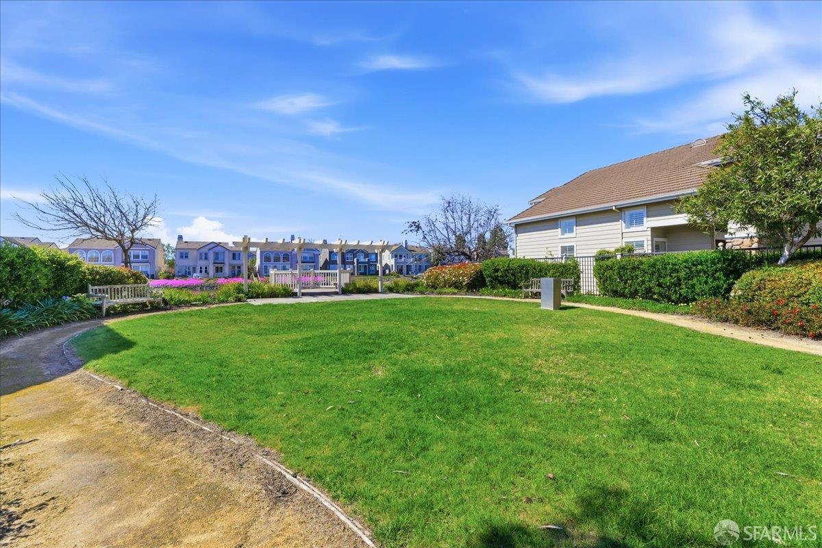 Detail Gallery Image 72 of 79 For 332 Mindanao Dr, Redwood City,  CA 94065 - 3 Beds | 2/1 Baths