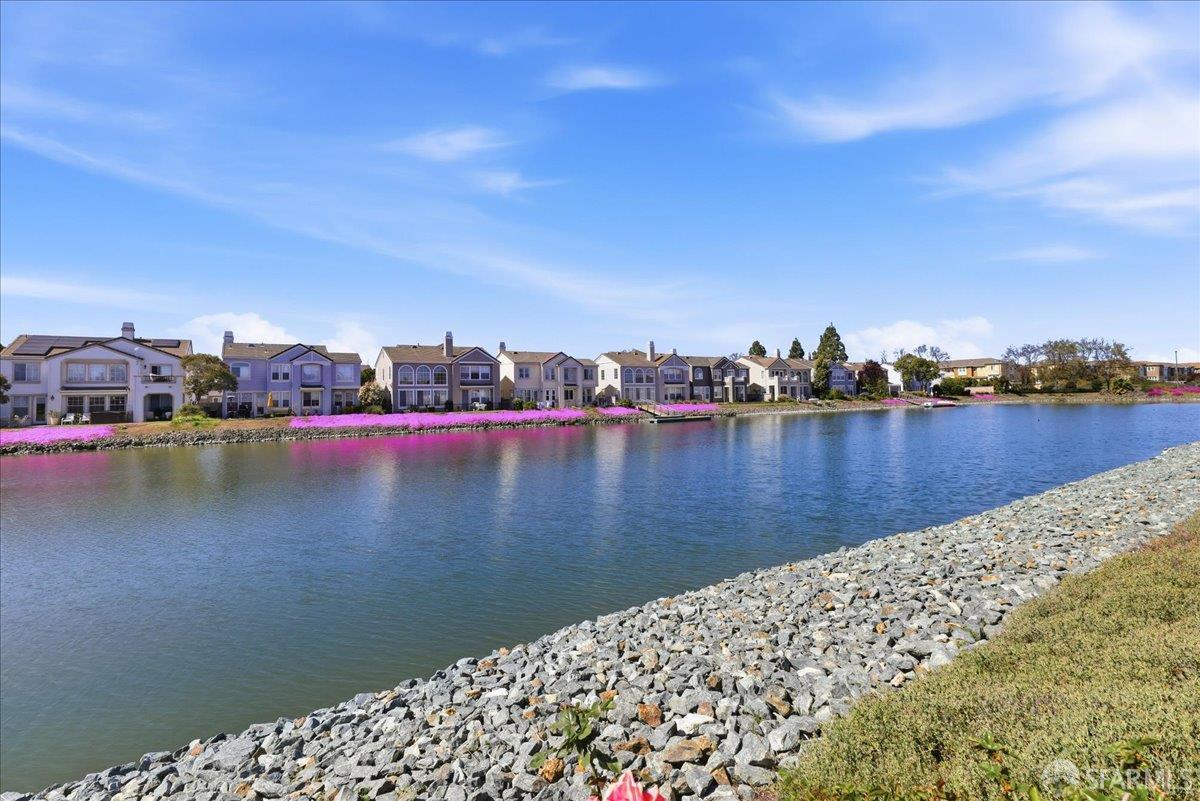 Detail Gallery Image 65 of 79 For 332 Mindanao Dr, Redwood City,  CA 94065 - 3 Beds | 2/1 Baths