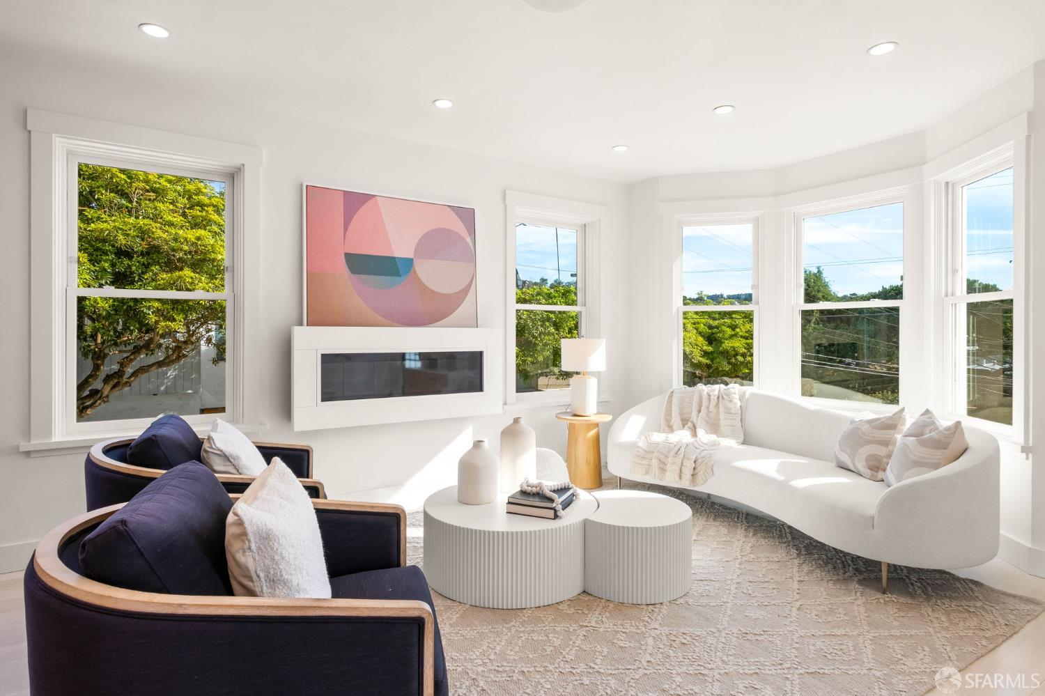 Detail Gallery Image 3 of 53 For 95 Nordhoff St, San Francisco,  CA 94131 - 4 Beds | 5 Baths