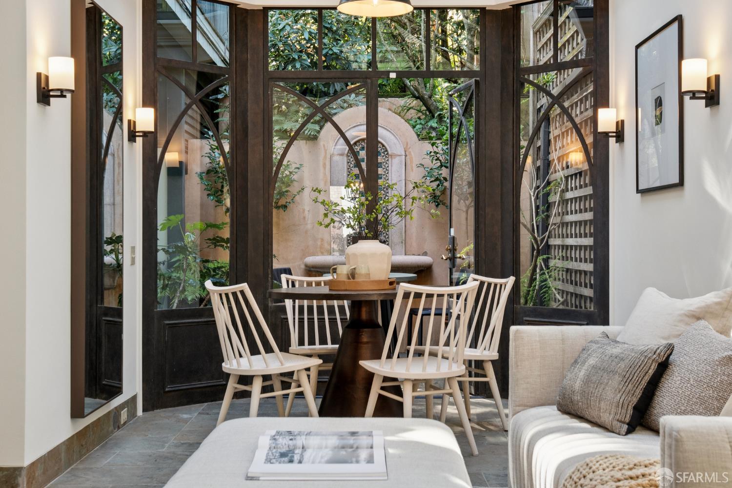 Detail Gallery Image 22 of 78 For 2535 Vallejo St, San Francisco,  CA 94123 - 3 Beds | 3/2 Baths