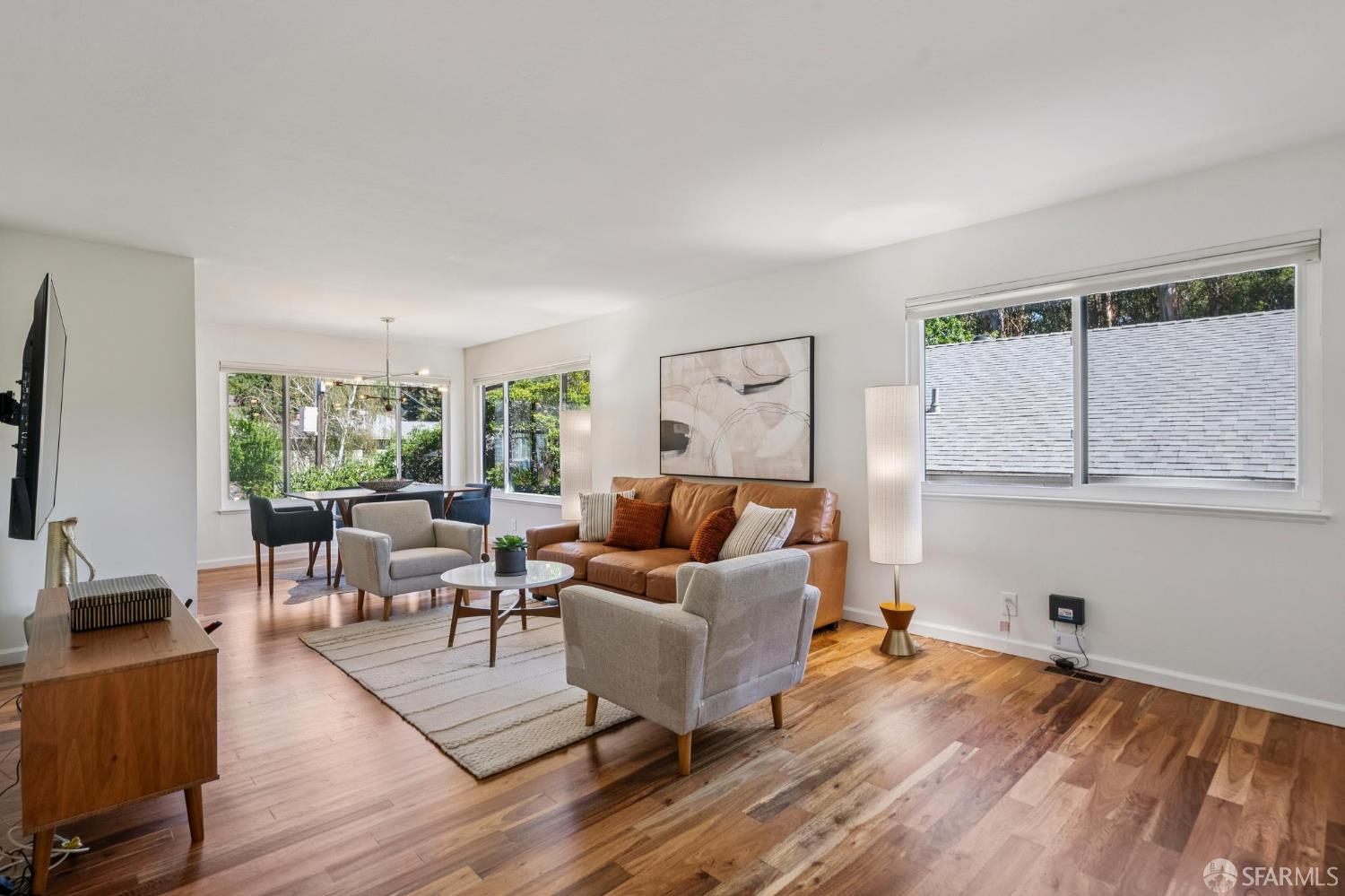 Detail Gallery Image 9 of 54 For 4743 Mountain Blvd, Oakland,  CA 94619 - 4 Beds | 3 Baths