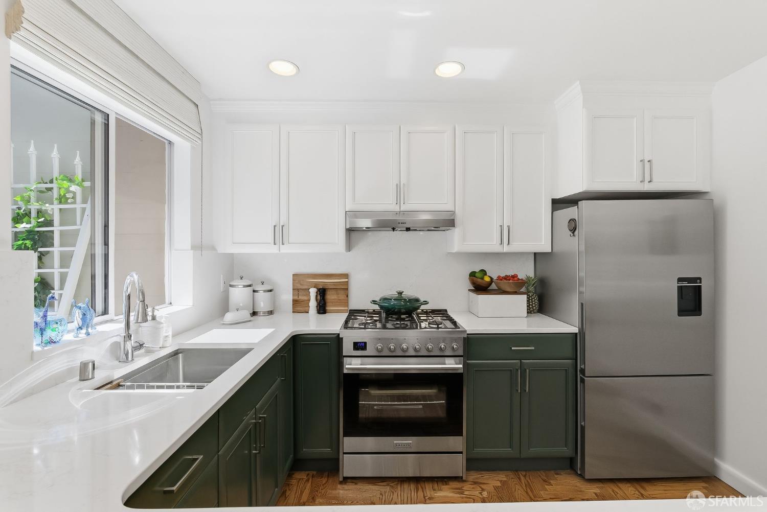 Detail Gallery Image 20 of 47 For 182 Carnelian Way, San Francisco,  CA 94131 - 3 Beds | 2/2 Baths