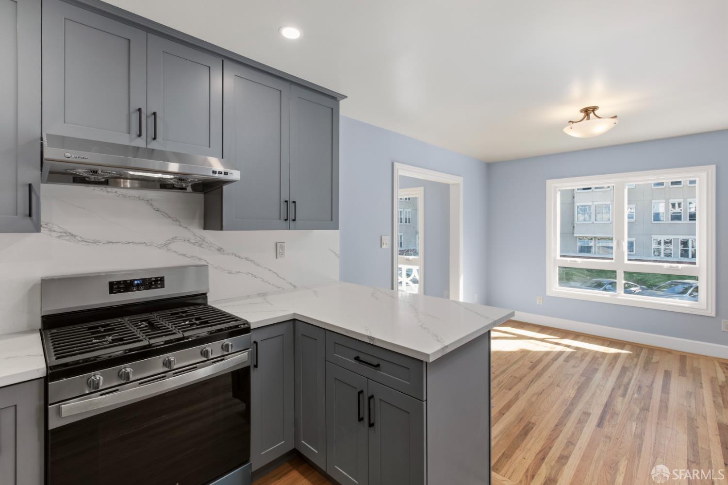 Detail Gallery Image 3 of 42 For 1627 20th Ave, San Francisco,  CA 94122 - – Beds | – Baths