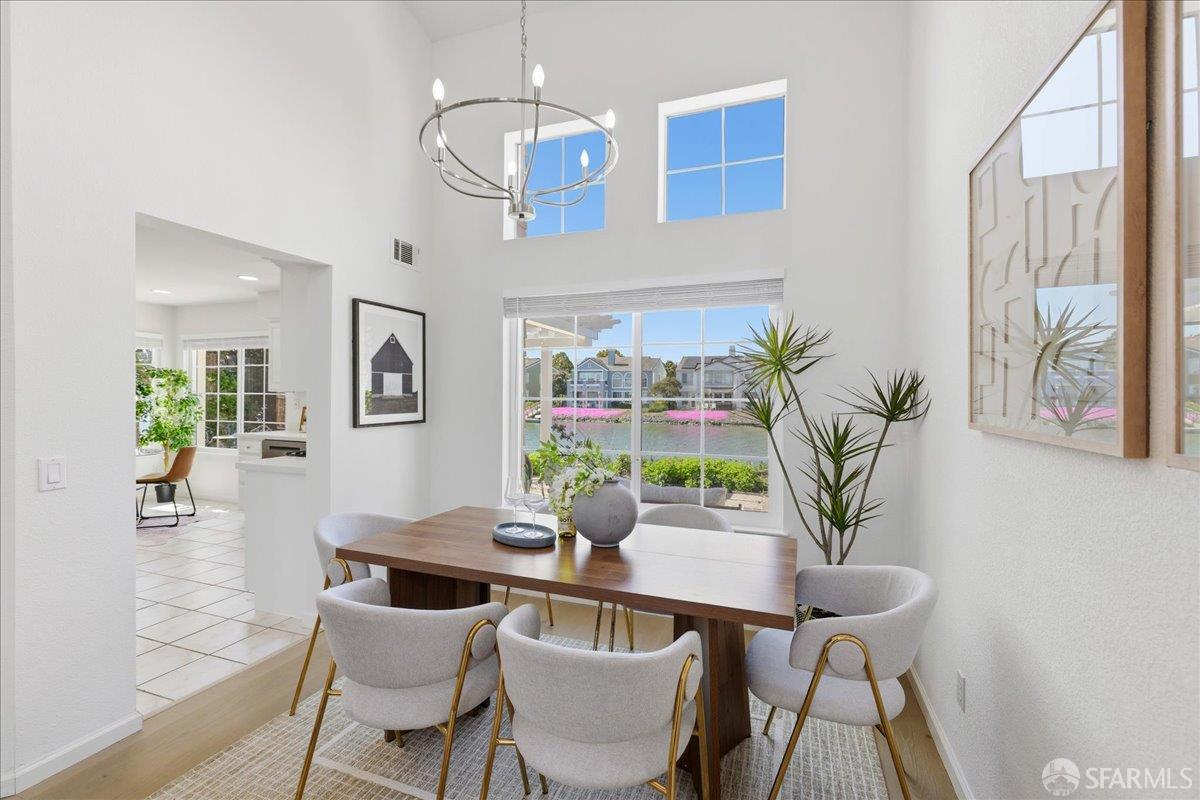 Detail Gallery Image 10 of 79 For 332 Mindanao Dr, Redwood City,  CA 94065 - 3 Beds | 2/1 Baths