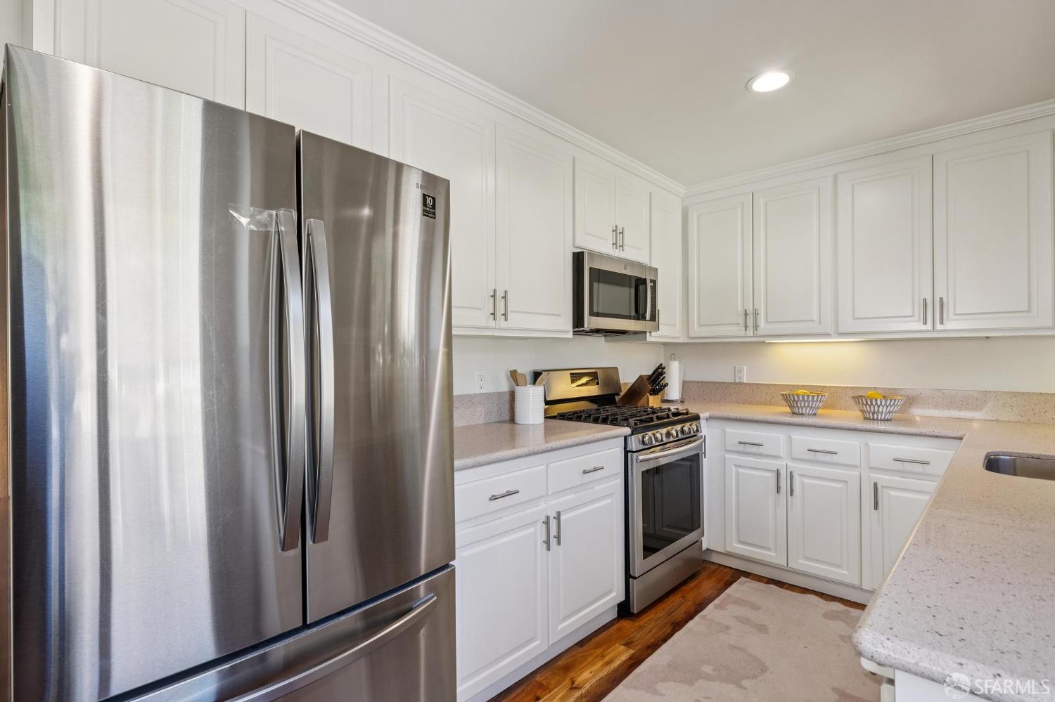 Detail Gallery Image 16 of 54 For 4743 Mountain Blvd, Oakland,  CA 94619 - 4 Beds | 3 Baths