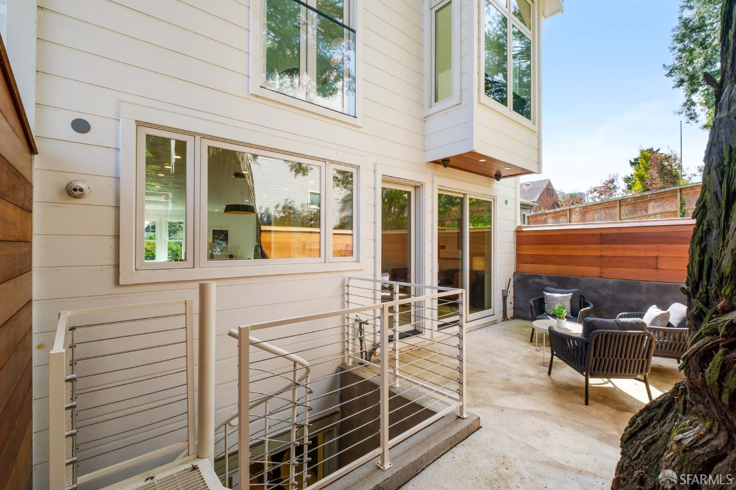 Detail Gallery Image 43 of 53 For 95 Nordhoff St, San Francisco,  CA 94131 - 4 Beds | 5 Baths