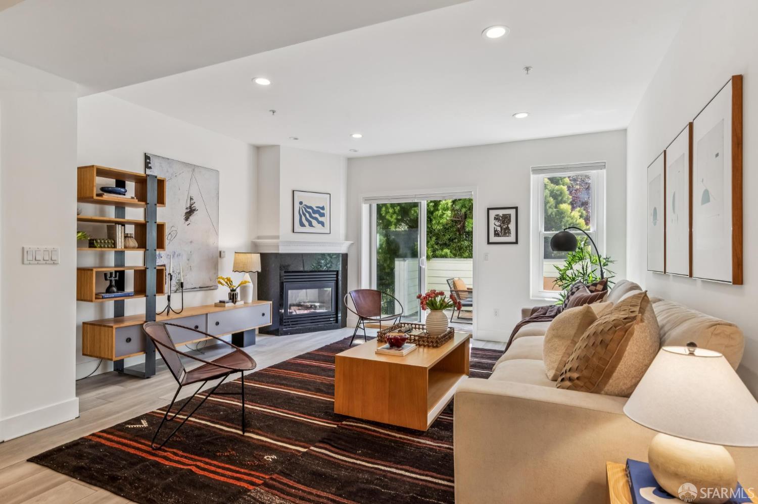 Photo #3: 426100649 Listing: Photo #3