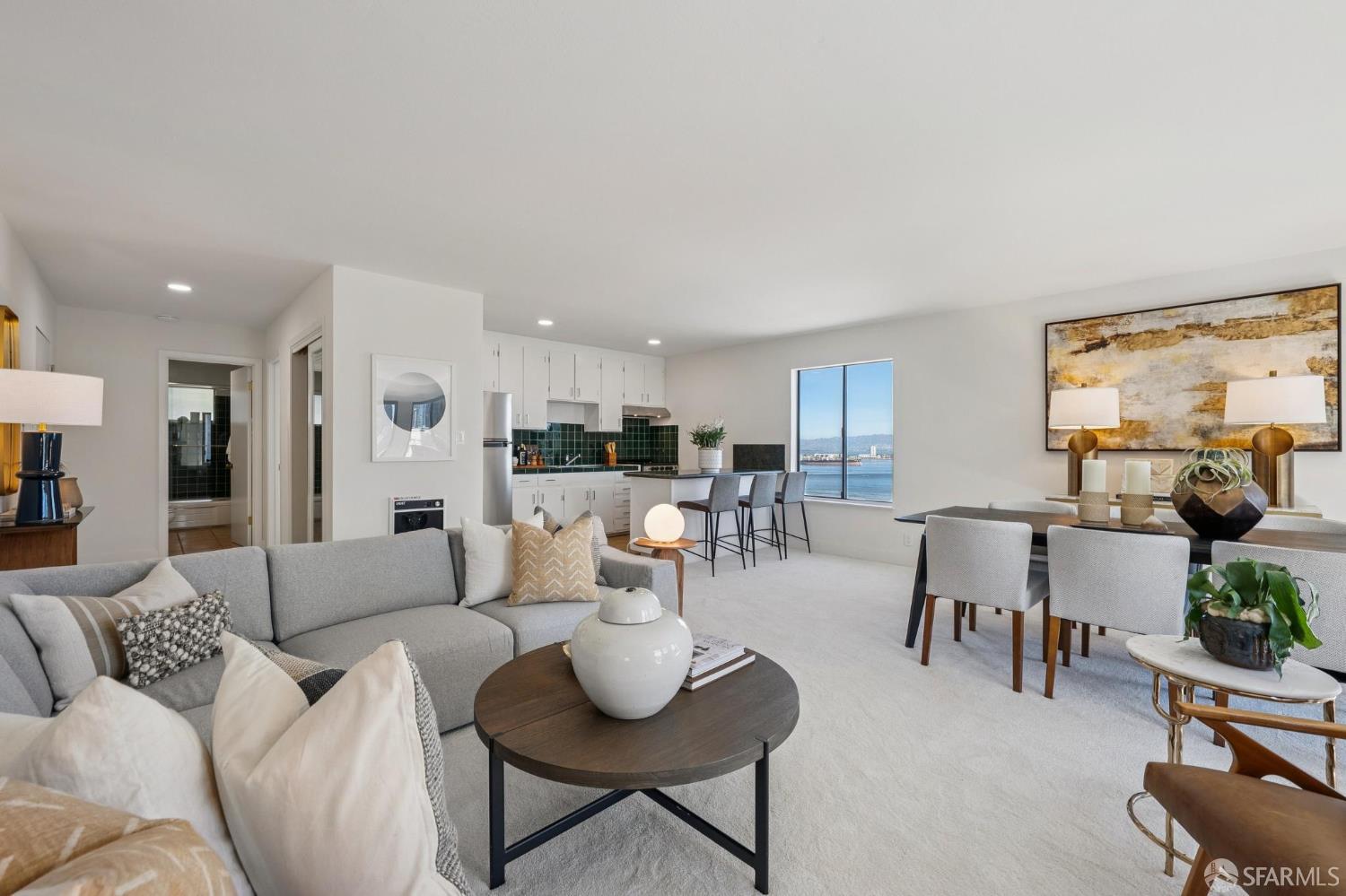 Photo #9: 426100077 Listing: Photo #9