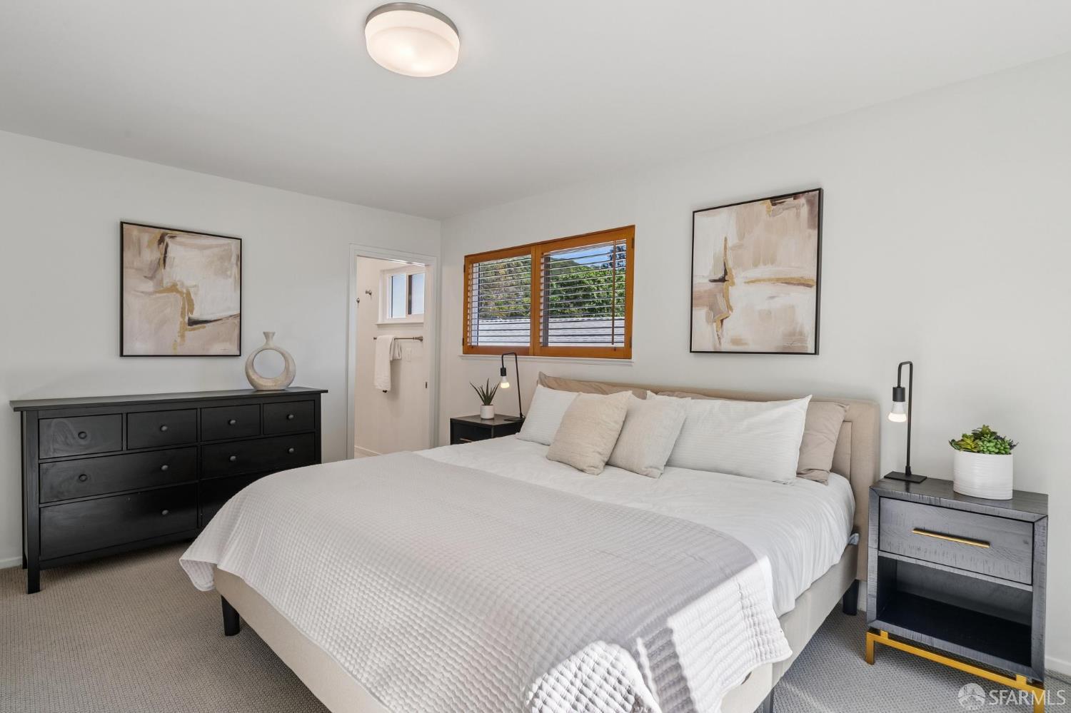 Detail Gallery Image 22 of 54 For 4743 Mountain Blvd, Oakland,  CA 94619 - 4 Beds | 3 Baths