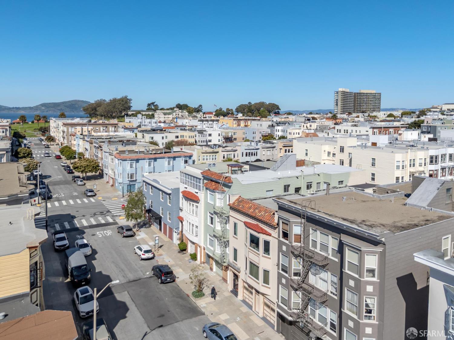 Detail Gallery Image 4 of 22 For 3130 Octavia St, San Francisco,  CA 94123 - – Beds | – Baths