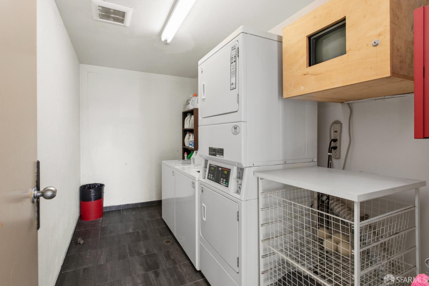 Photo #21: 426112915 Listing: Photo #21