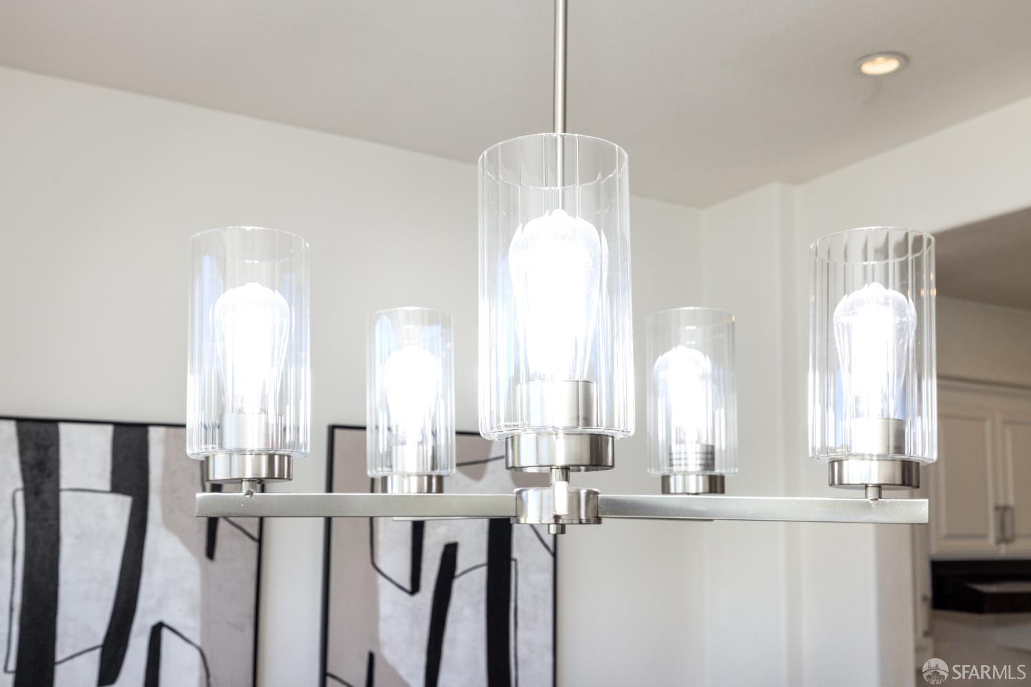 Detail Gallery Image 14 of 61 For 141 Kestrel Ct, Brisbane,  CA 94005 - 2 Beds | 2 Baths