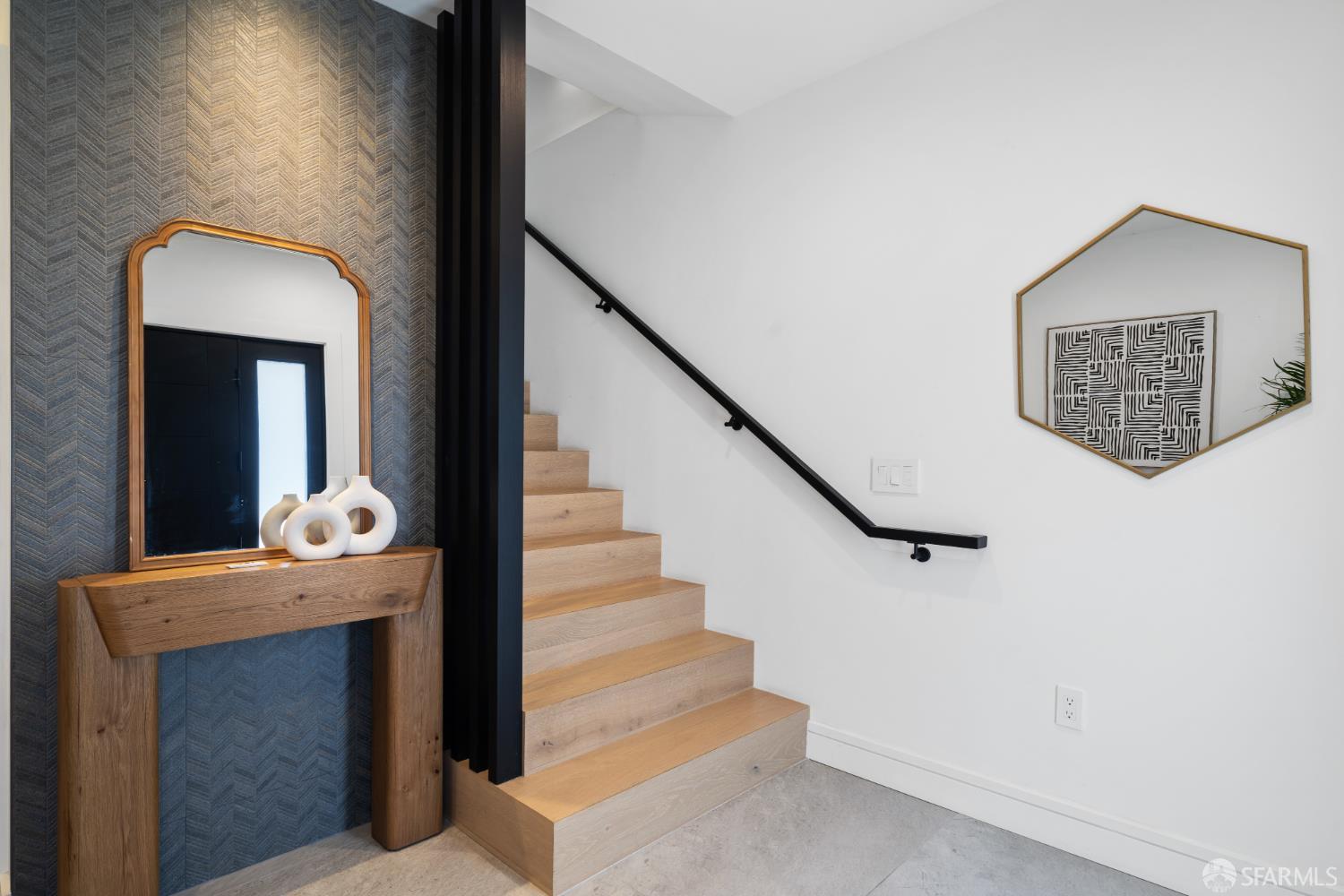 Detail Gallery Image 9 of 81 For 222 Molimo Dr, San Francisco,  CA 94127 - 4 Beds | 3/1 Baths