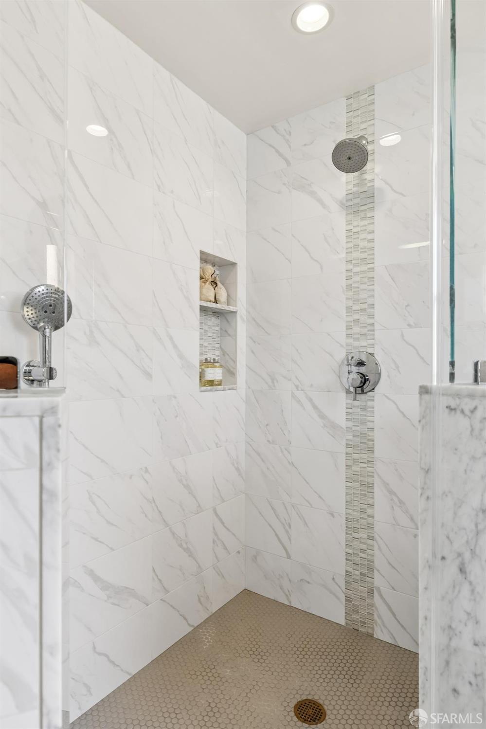 Detail Gallery Image 43 of 54 For 21 Lagunitas Dr, San Francisco,  CA 94132 - 3 Beds | 2/1 Baths