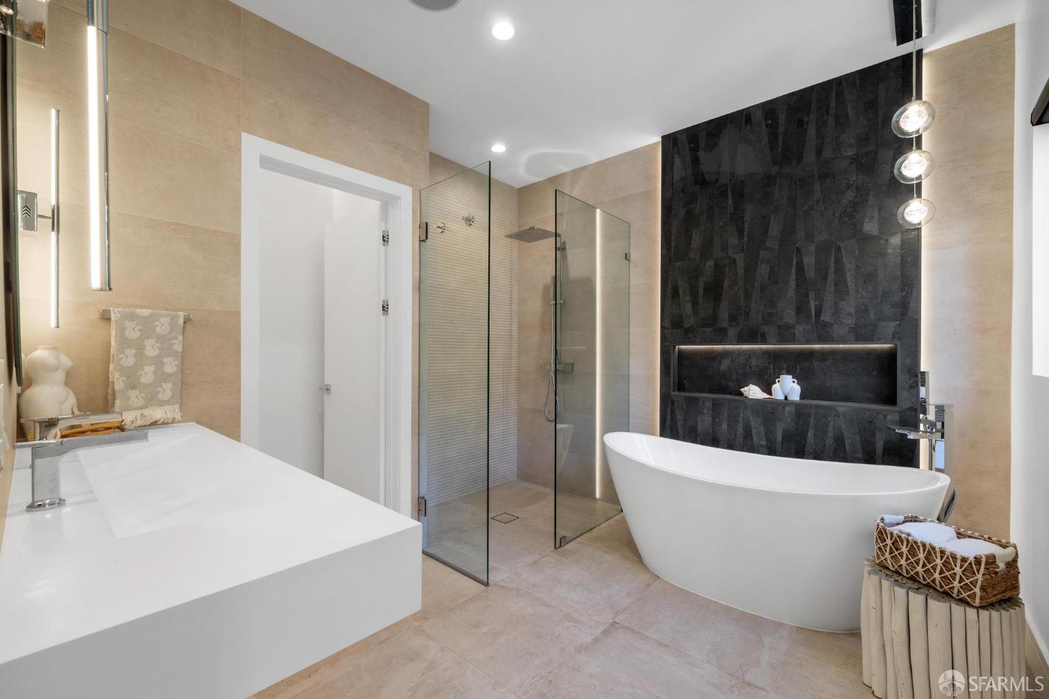 Detail Gallery Image 40 of 81 For 222 Molimo Dr, San Francisco,  CA 94127 - 4 Beds | 3/1 Baths