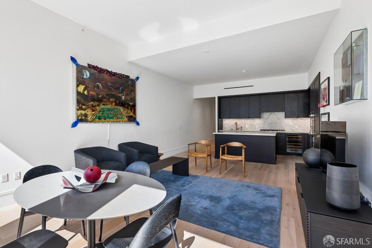 Photo #6: 426113307 Listing: Photo #6