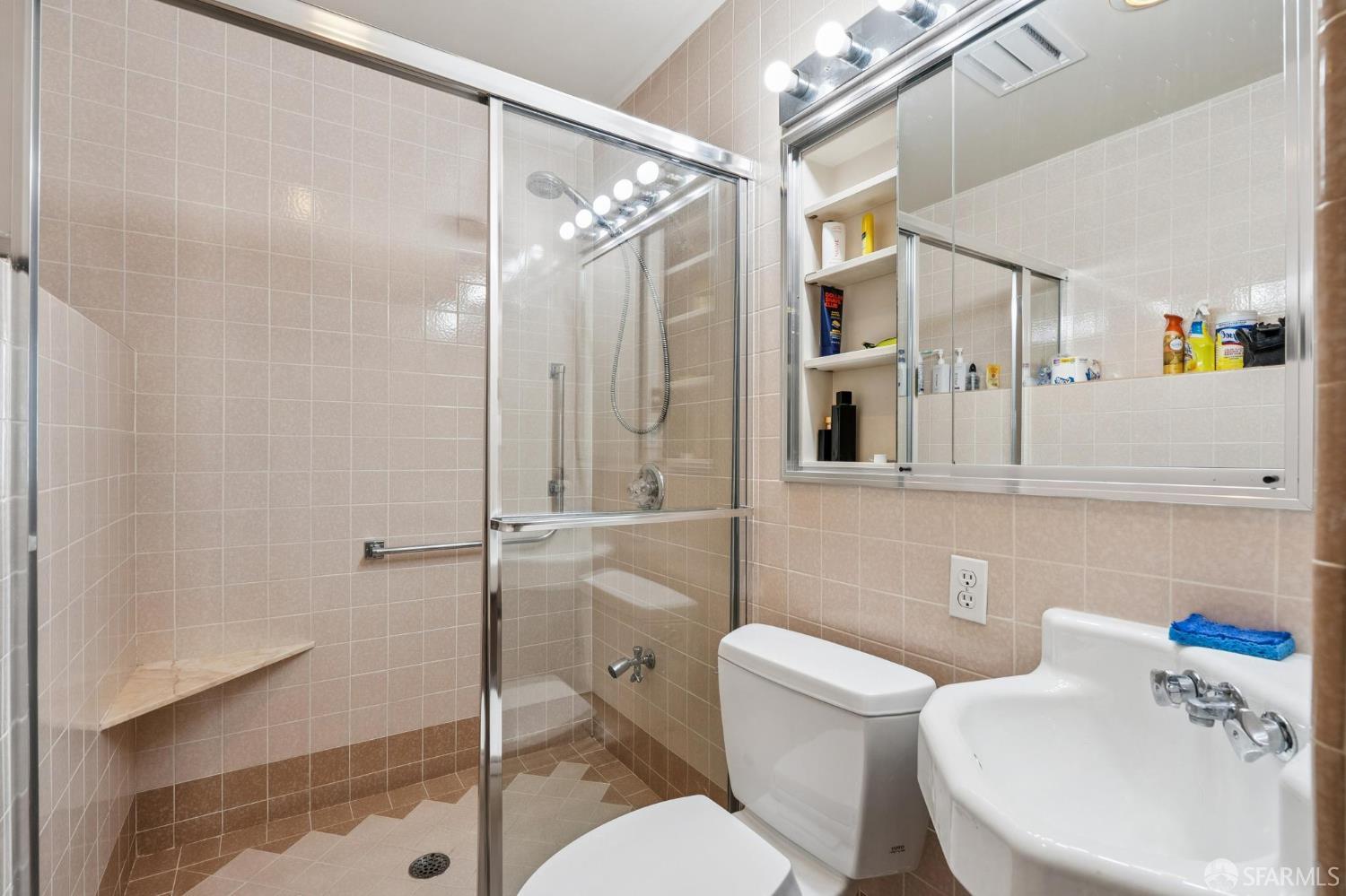 Detail Gallery Image 16 of 22 For 3130 Octavia St, San Francisco,  CA 94123 - – Beds | – Baths