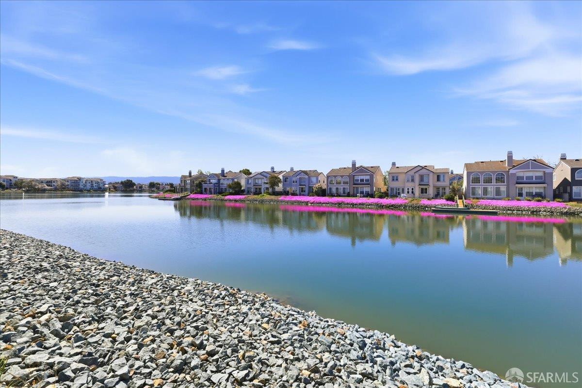 Detail Gallery Image 74 of 79 For 332 Mindanao Dr, Redwood City,  CA 94065 - 3 Beds | 2/1 Baths