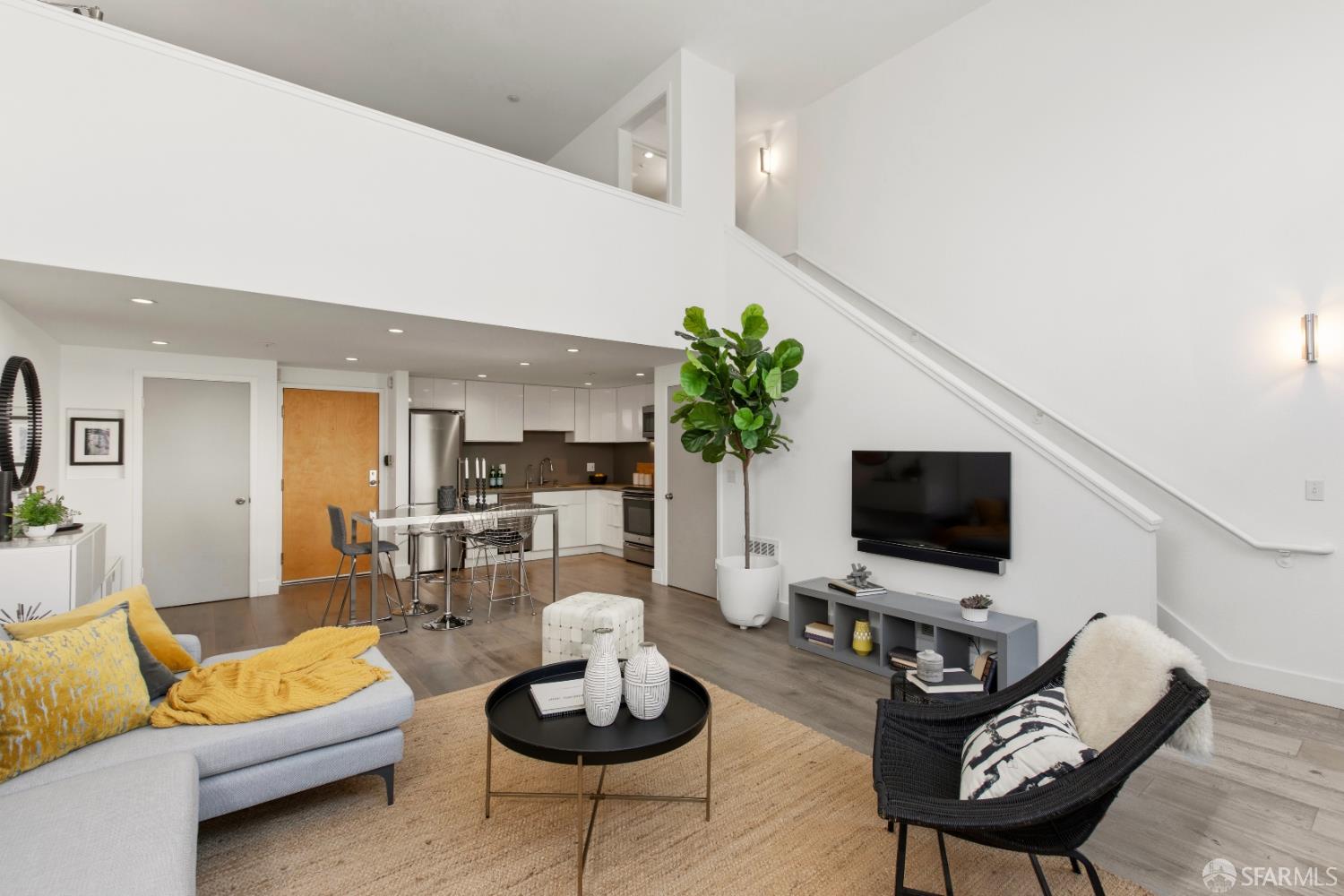 Photo #3: 426112915 Listing: Photo #3