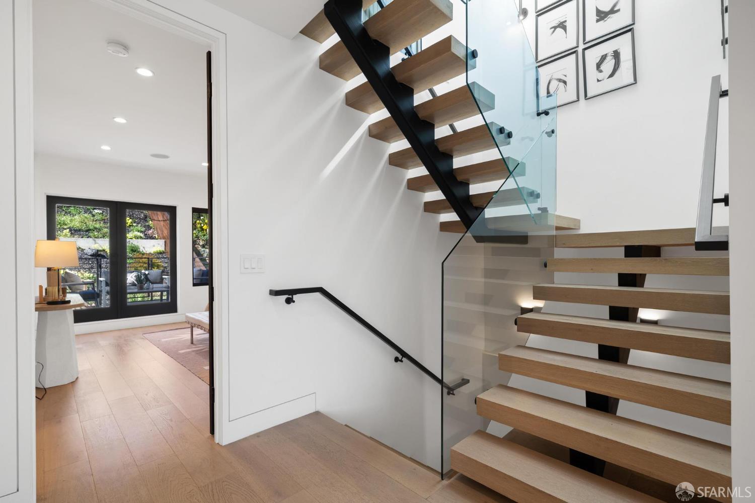 Detail Gallery Image 30 of 81 For 222 Molimo Dr, San Francisco,  CA 94127 - 4 Beds | 3/1 Baths