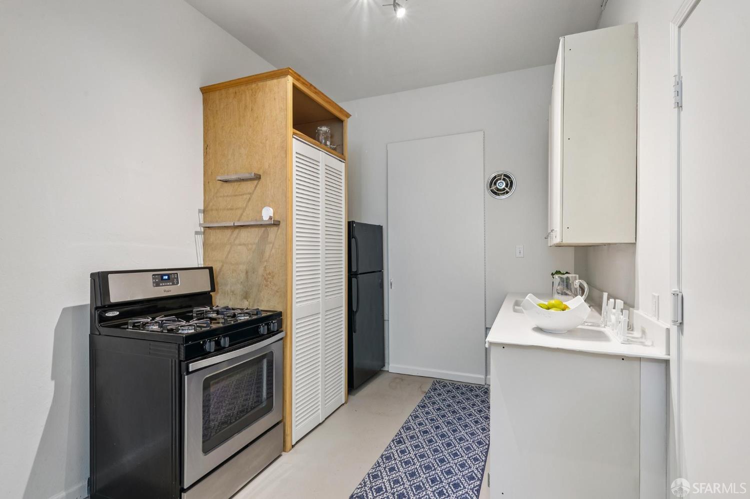 Detail Gallery Image 38 of 54 For 4743 Mountain Blvd, Oakland,  CA 94619 - 4 Beds | 3 Baths