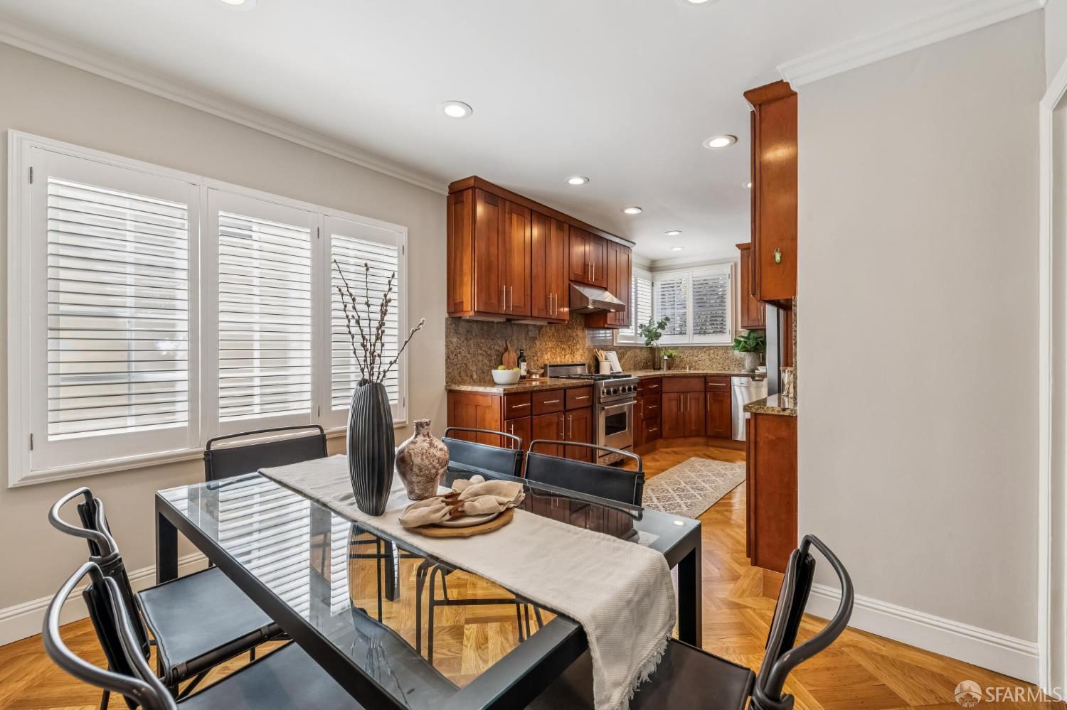 Detail Gallery Image 16 of 54 For 21 Lagunitas Dr, San Francisco,  CA 94132 - 3 Beds | 2/1 Baths