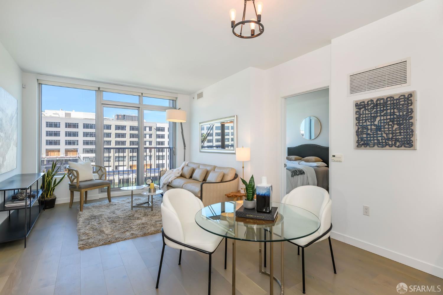 Photo #5: 426113238 Listing: Photo #5