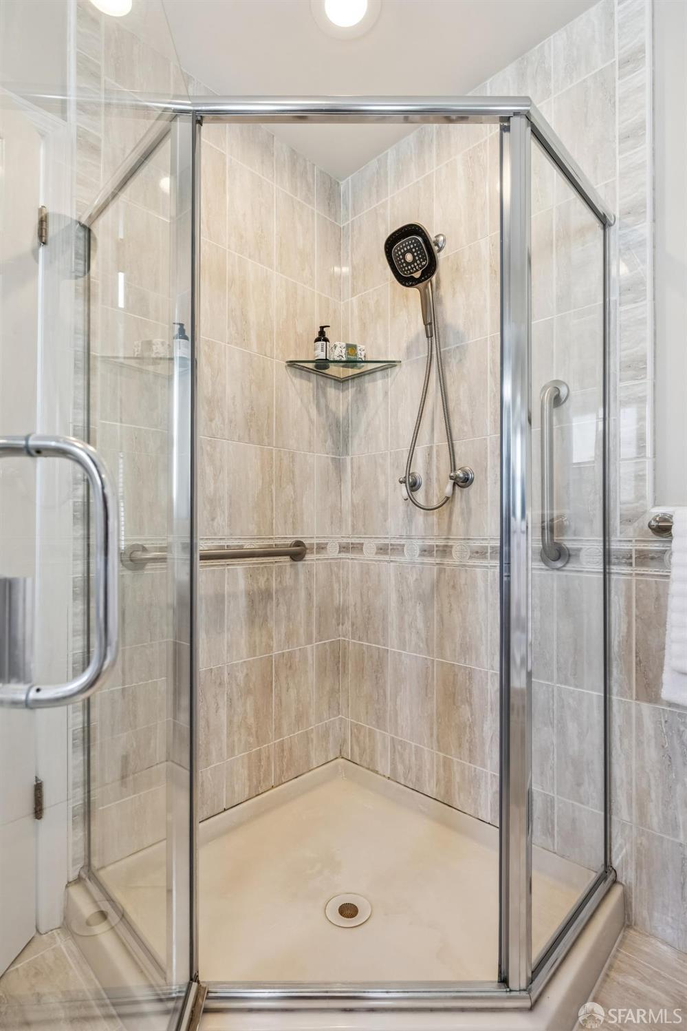 Detail Gallery Image 30 of 54 For 21 Lagunitas Dr, San Francisco,  CA 94132 - 3 Beds | 2/1 Baths