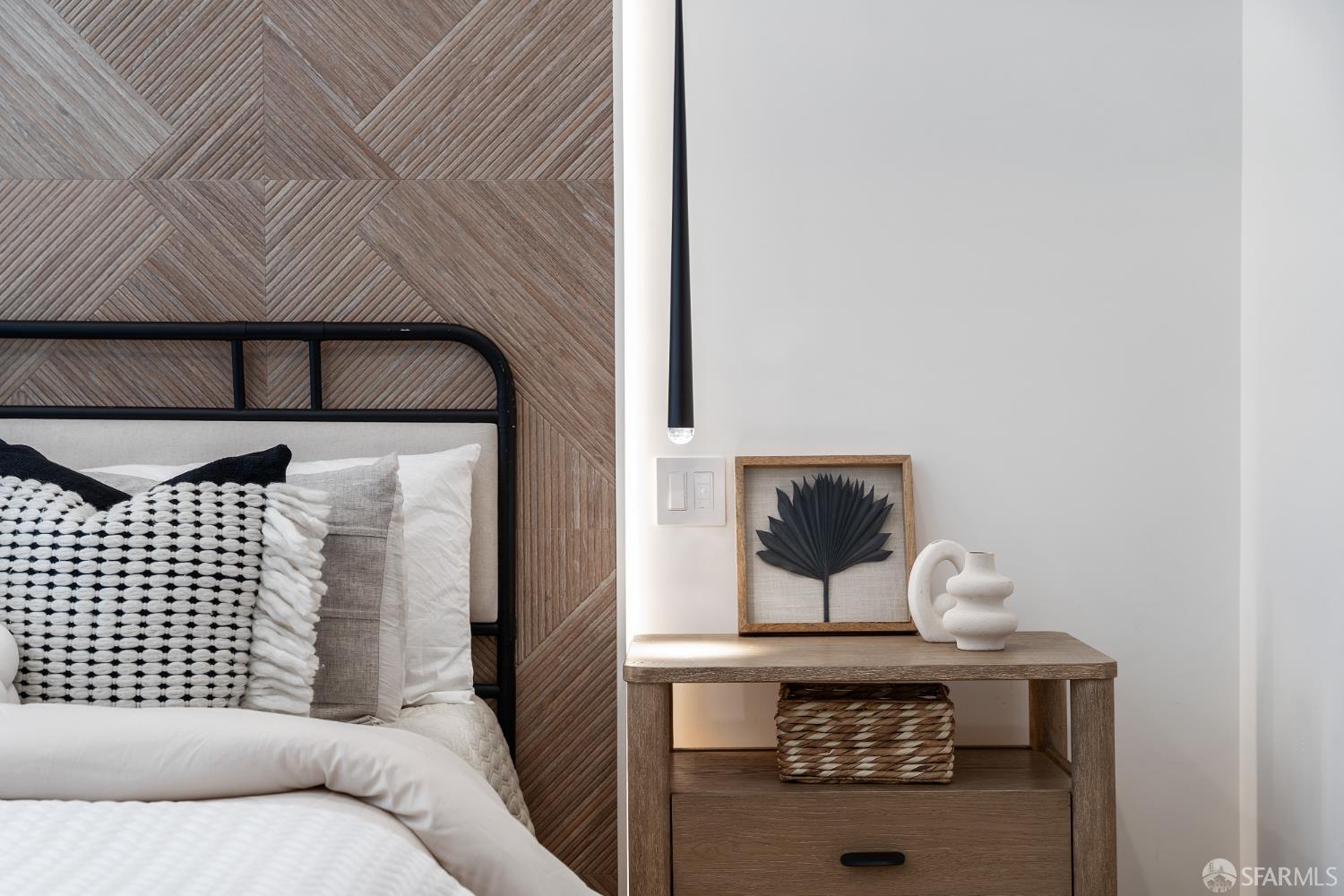 Detail Gallery Image 34 of 81 For 222 Molimo Dr, San Francisco,  CA 94127 - 4 Beds | 3/1 Baths