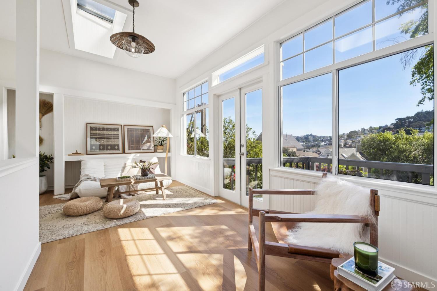 Detail Gallery Image 12 of 51 For 4333 23rd St, San Francisco,  CA 94114 - 3 Beds | 3 Baths