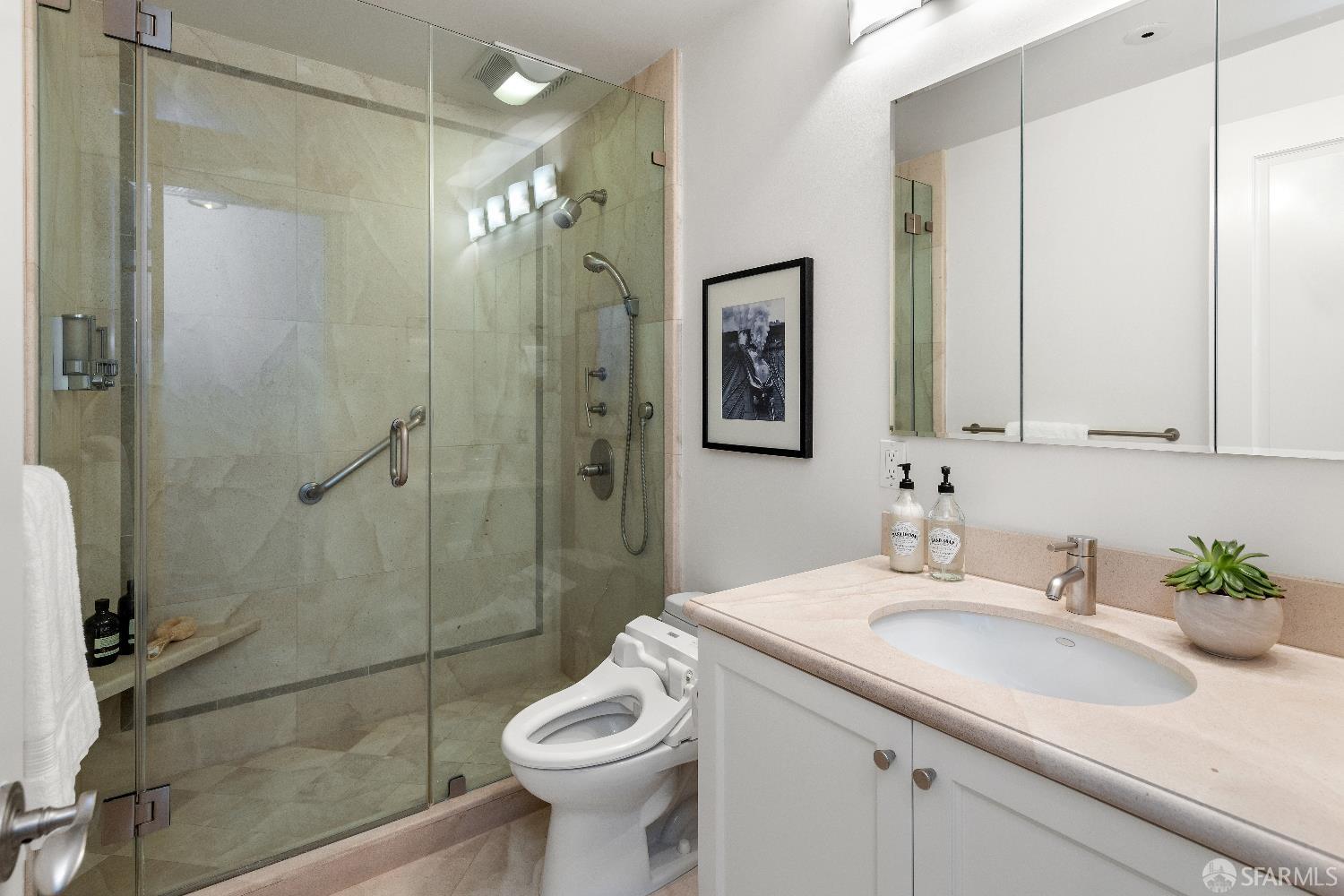 Photo #33: 426113615 Listing: Photo #33