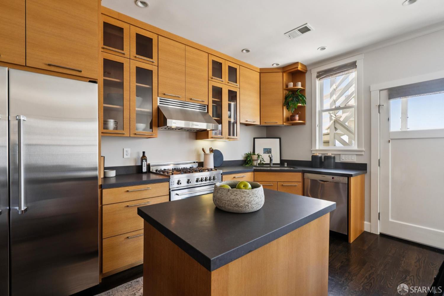 Photo #5: 426113354 Listing: Photo #5