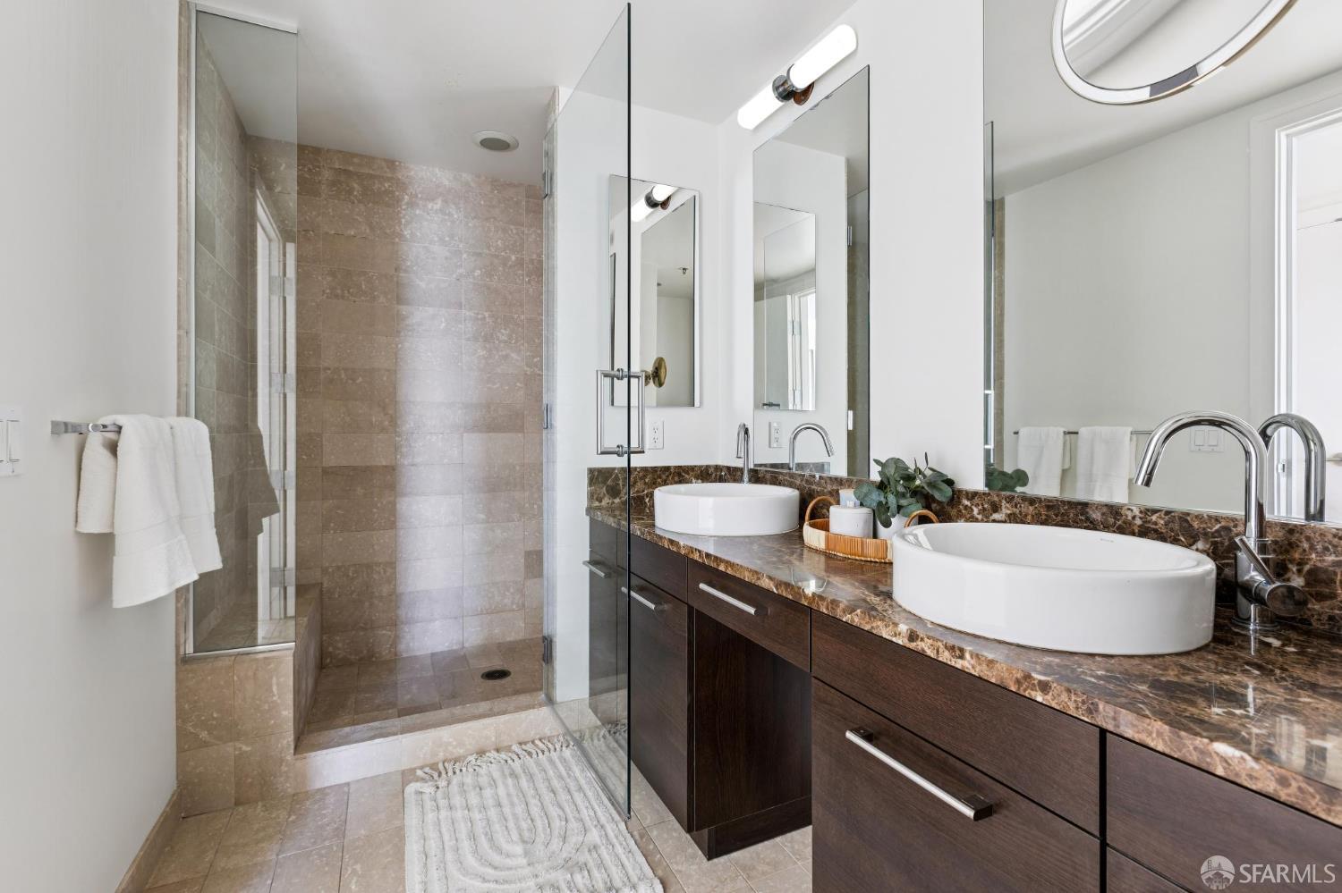 Photo #19: 426108116 Listing: Photo #19