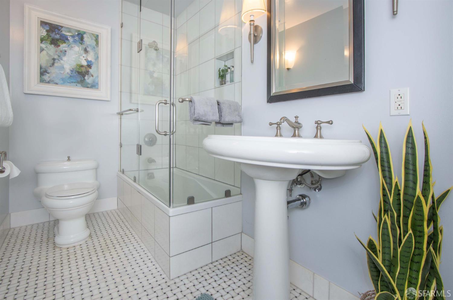 Photo #22: 426112924 Listing: Photo #22